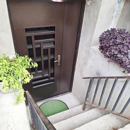 Mery'S Family Apartment Tbilisi Exterior photo